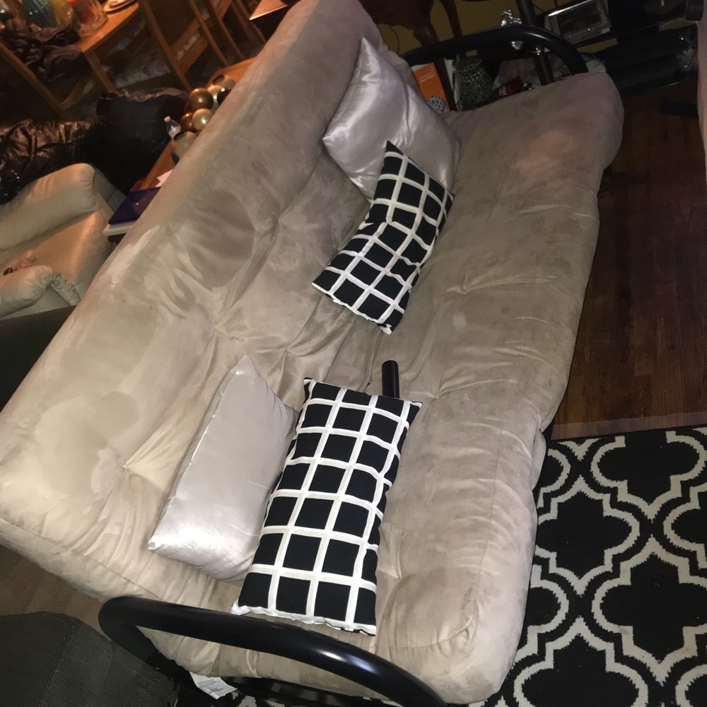 Bed/ couch futon